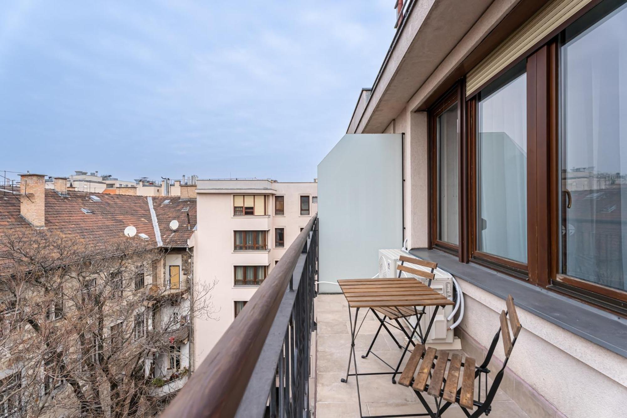 Luxy Hollo Gozsdu Court Apartman Budapest